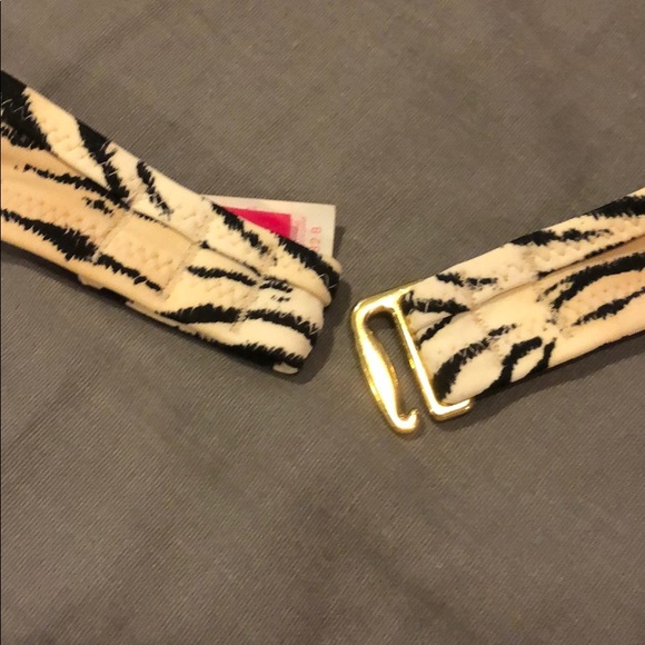 SOLD‼️‼️‼️ bikini top - Picture 4 of 5